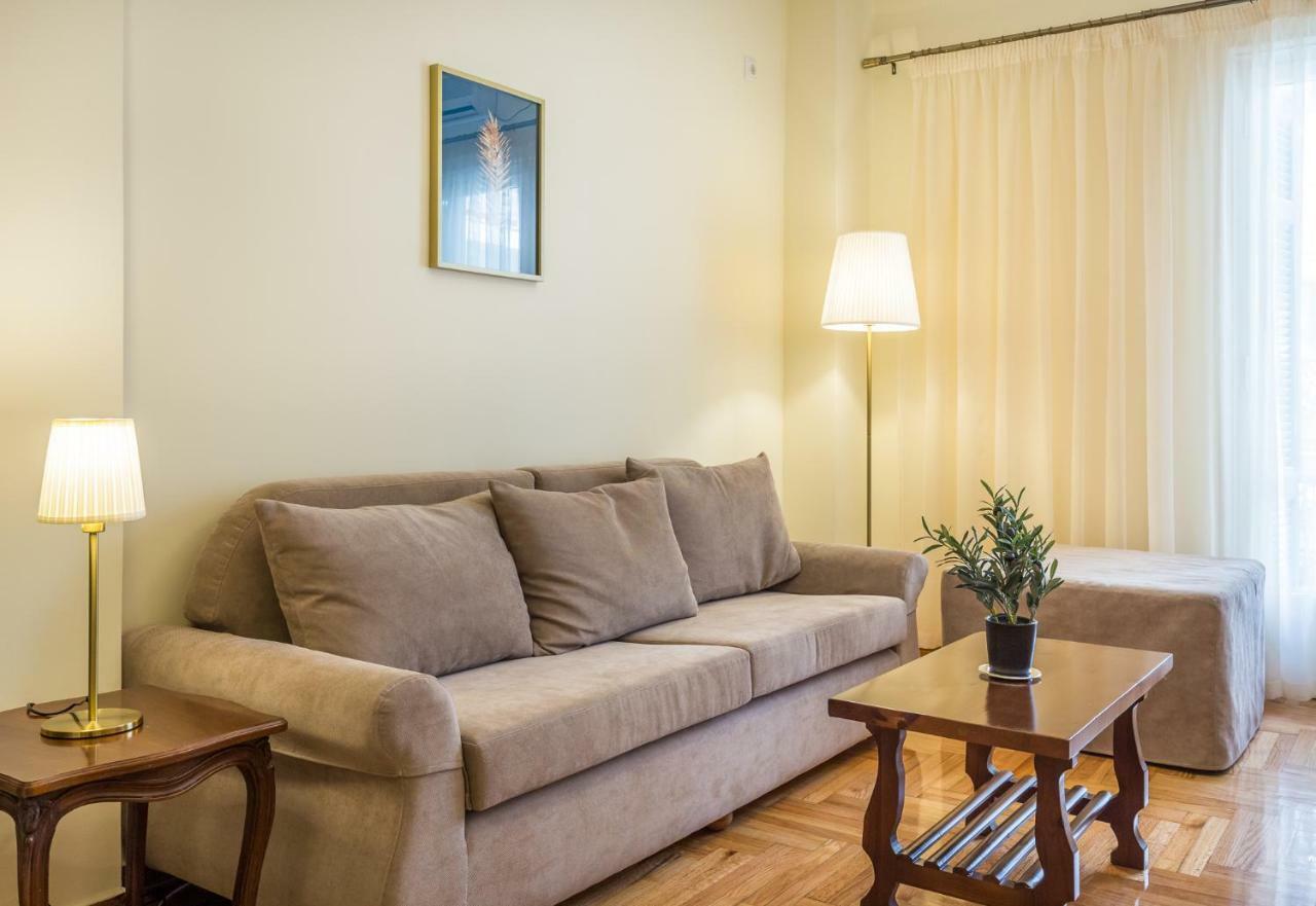 Chic Flat In Kolonaki Next To American Embassy 아테네 외부 사진
