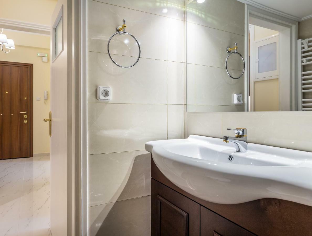 Chic Flat In Kolonaki Next To American Embassy 아테네 외부 사진
